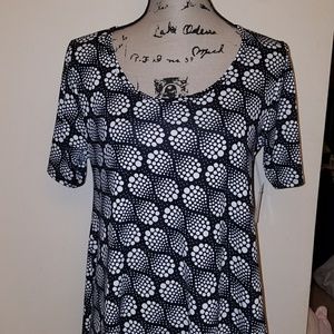 NWT Black and White LuLaRoe Perfect T for Fall
